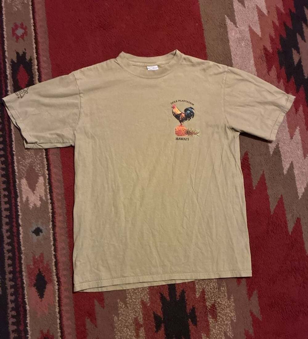 Hawaii Dole Plantation Rooster on Pineapple Hemp Dyed T-Shirt Medium
